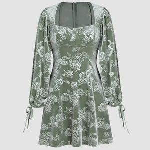 Green Cider Velvet Dress